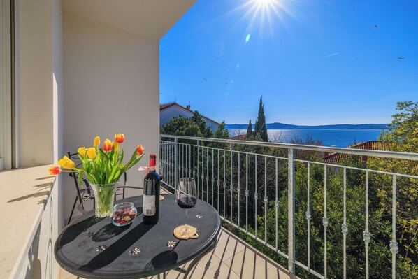 Apartment (A2) | Water view