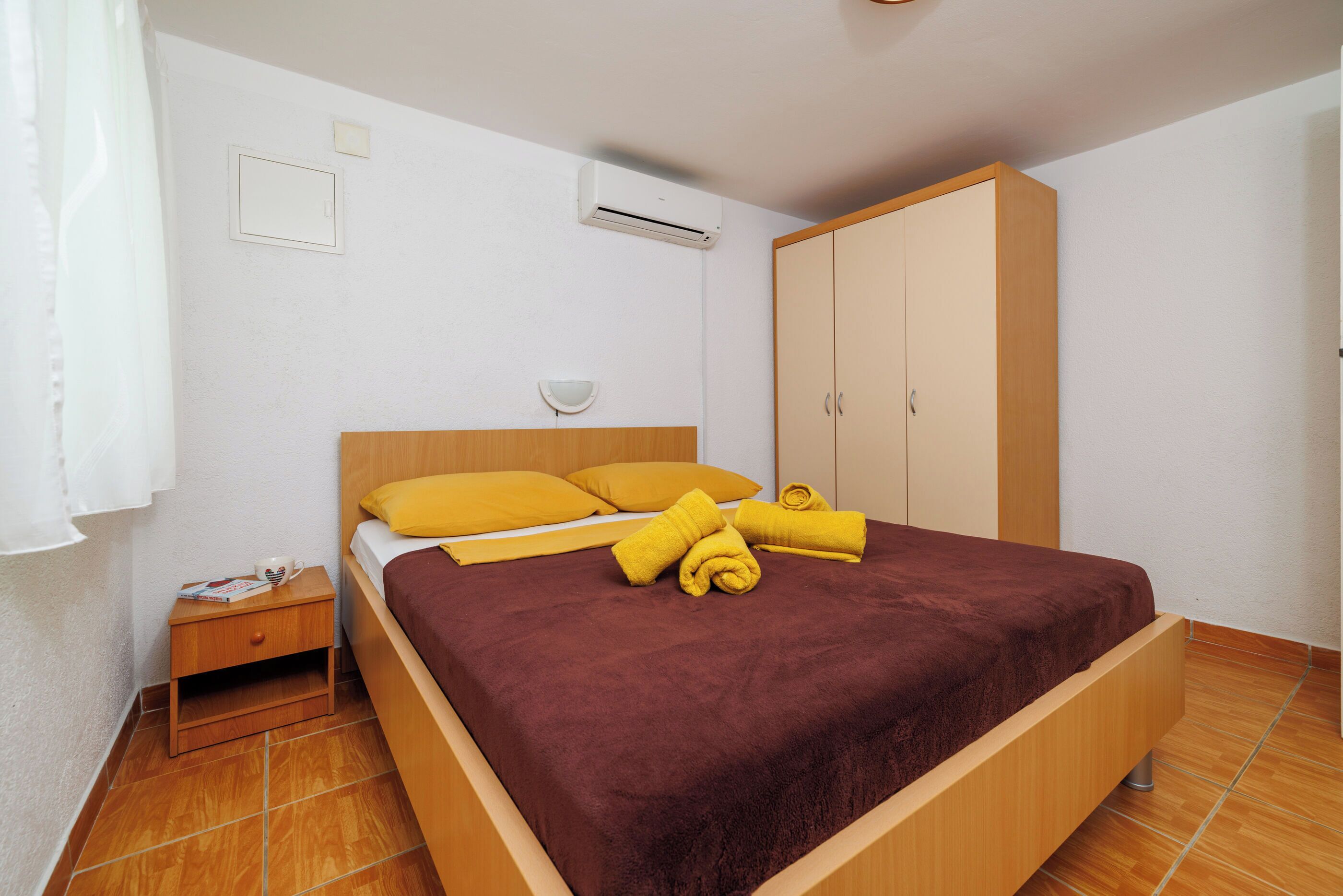 4 habitaciones, wifi gratis y ropa de cama 