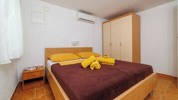 Apartamento (A3) | 4 quartos, Wi-Fi de cortesia, roupa de cama