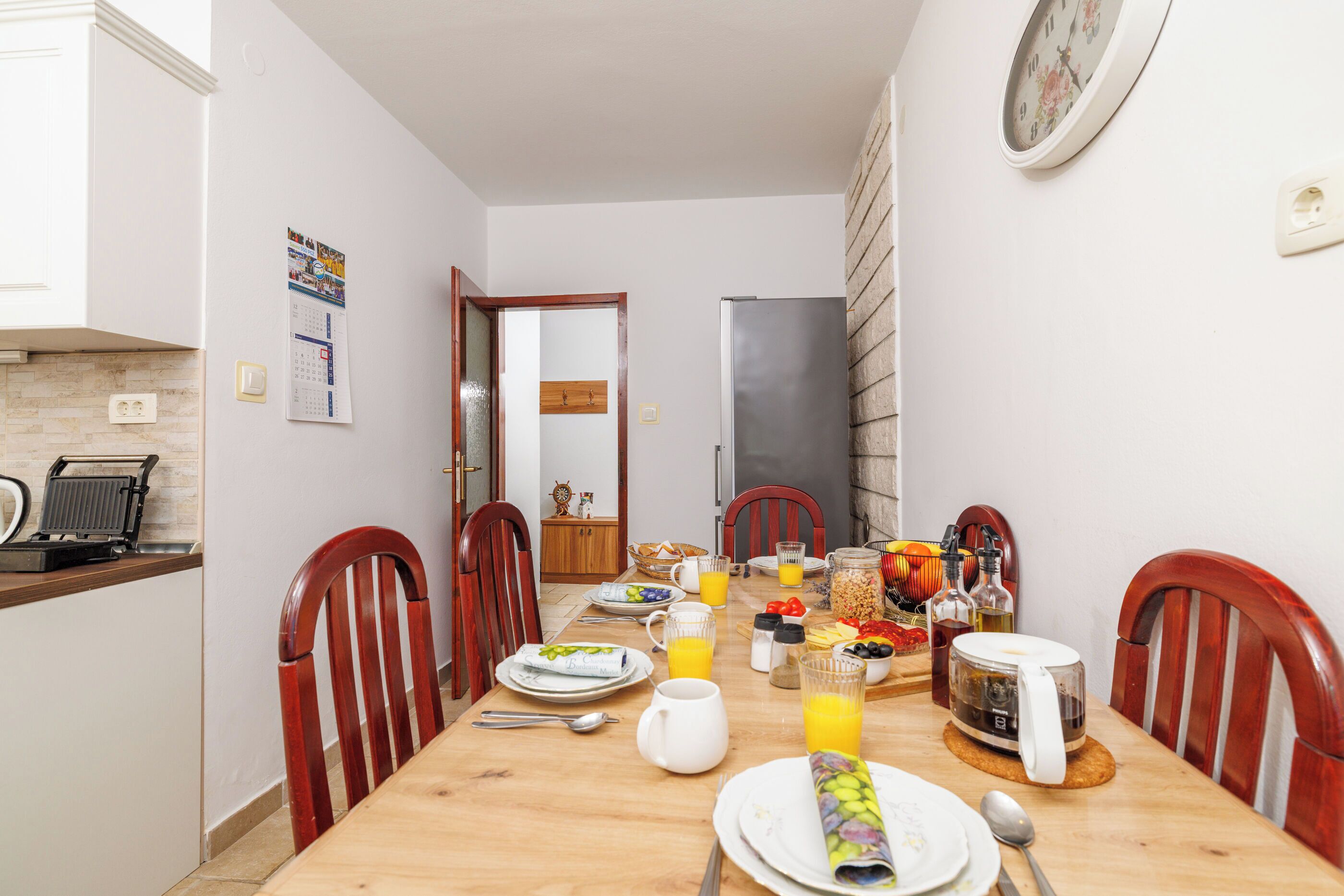 Apartamento (A4) | Cozinha privada | Geladeira, cooktop, talheres/pratos/utensílios de cozinha