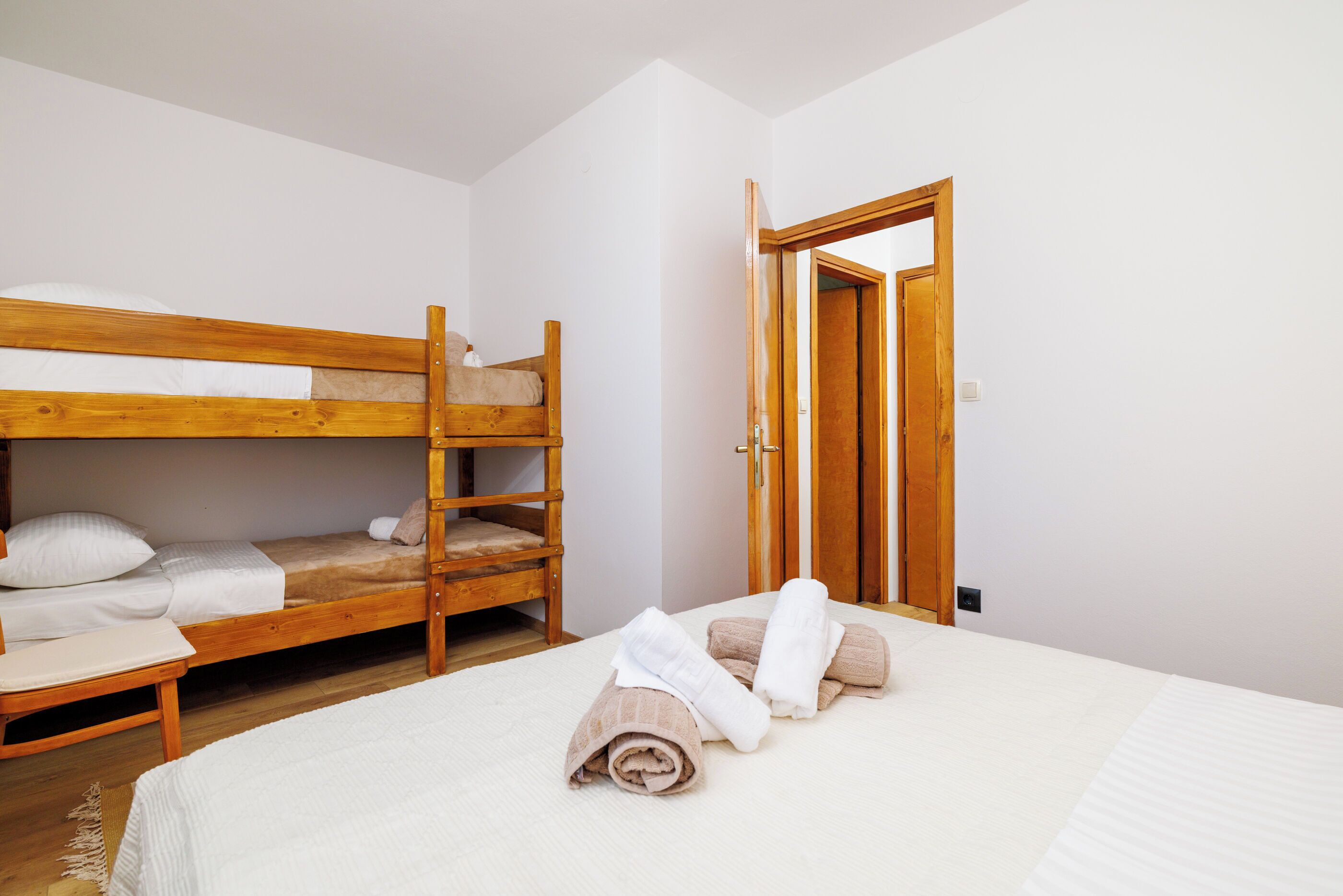 Apartment (A2) | 4 bedrooms, free WiFi, bed sheets