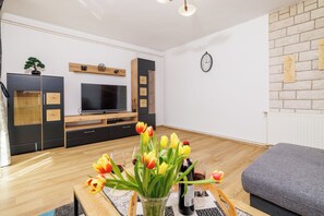 Appartement (A4) | Woonkamer | Televisie
