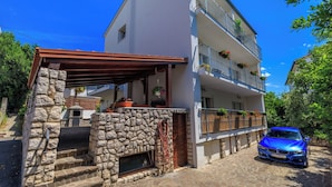 Building design - Apartments Iva (Crikvenica)