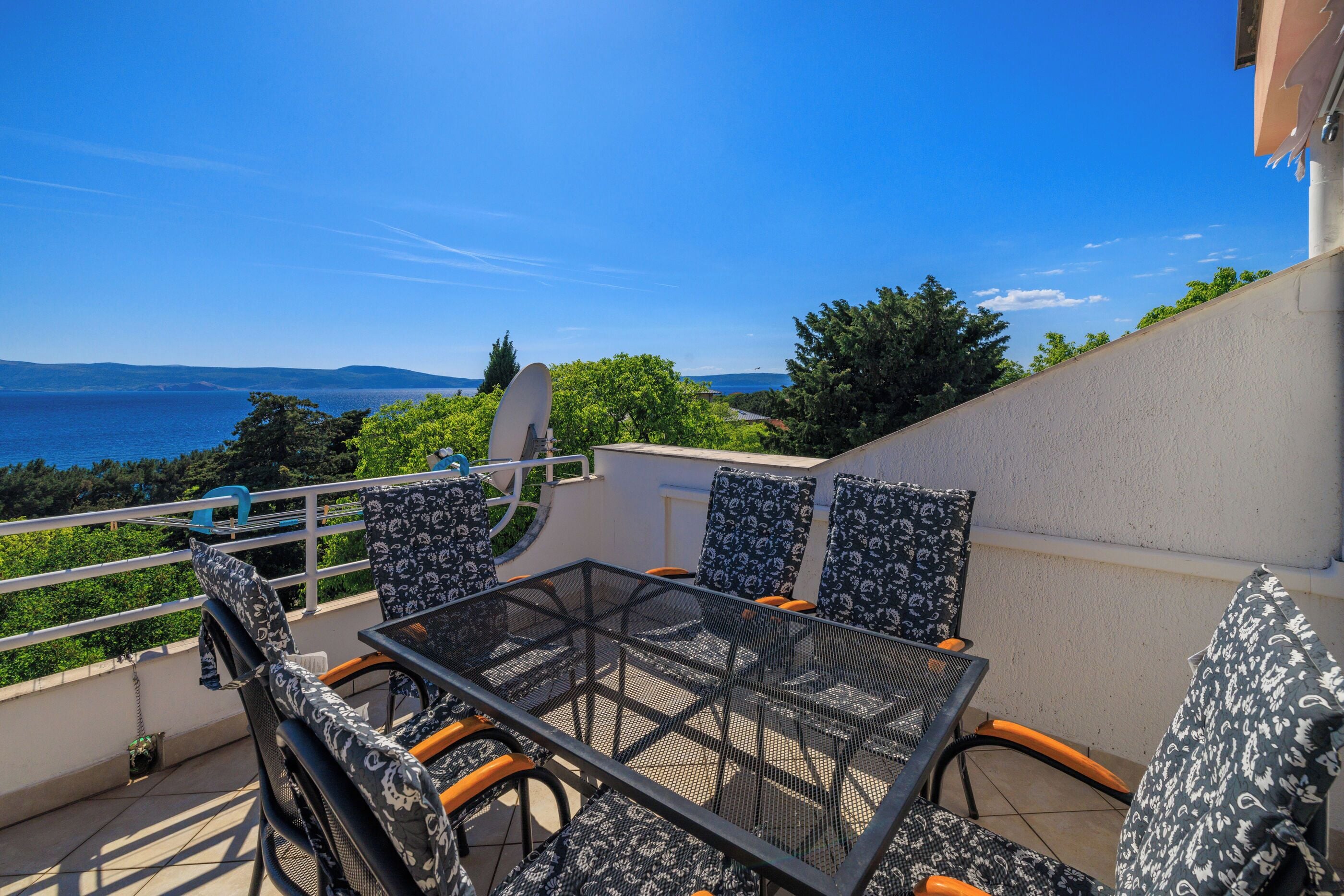 Apartment (A4) | Water view