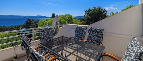 Apartment (A4) | Water view