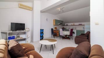 Apartment (A4) | Living room