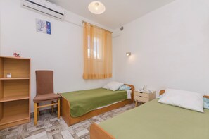 Apartment (A4)