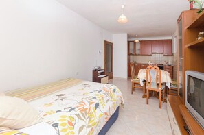 Apartment (A1) | Living room - Apartments Mila II (Tribunj)