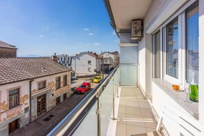 Apartment (A1) | Balkon