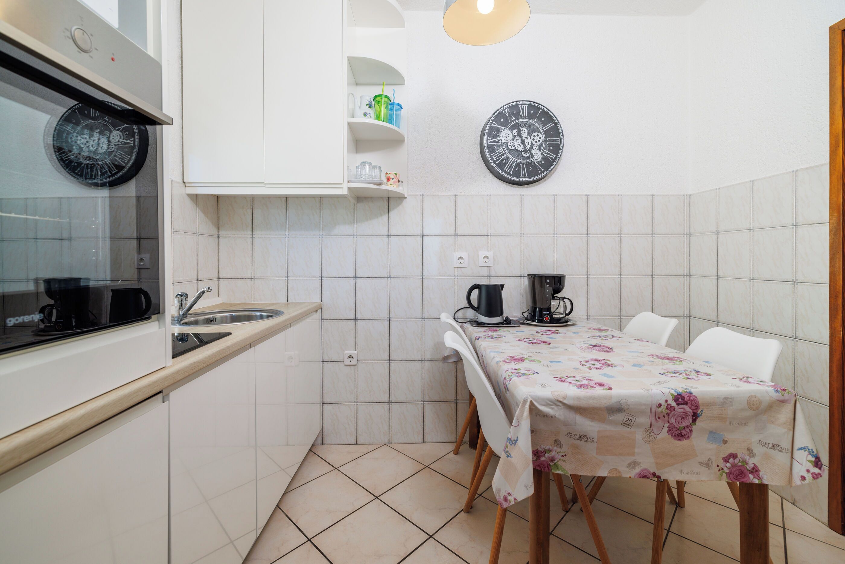 Leilighet (A4) | Eget kjøkken | Kjøleskap, mikrobølgeovn, ovn og kokeplater