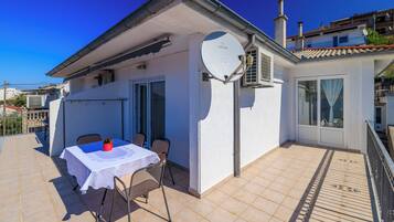 Apartment (A3) | Balcony