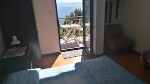 Apartment (A2) | 2 bedrooms, desk, iron/ironing board, free WiFi
