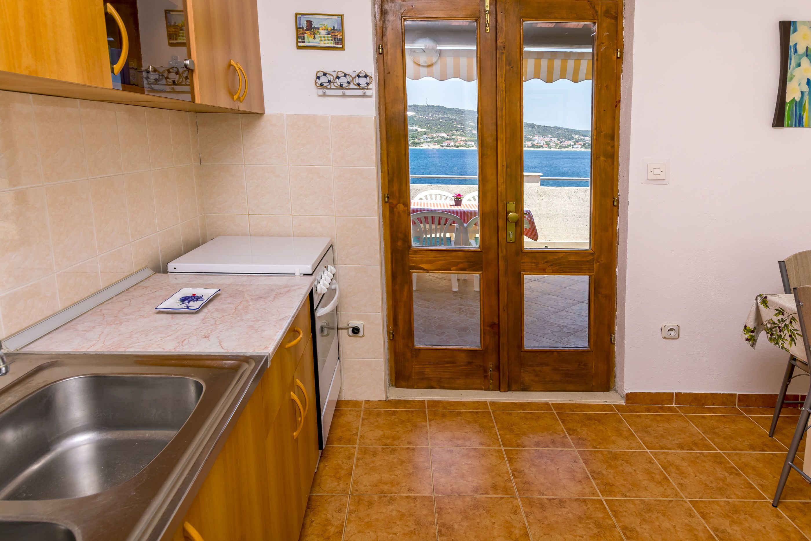 Cuina privada | Frigorífic, forn, placa de cuina i bullidora elèctrica 