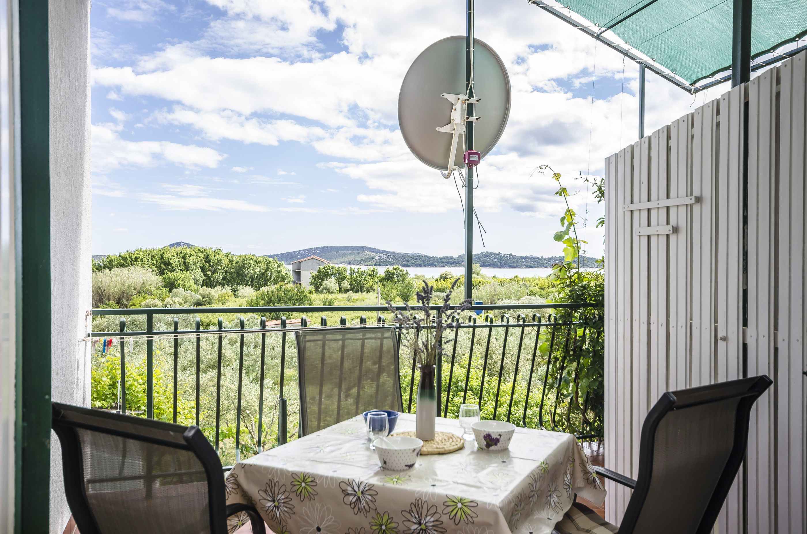 ลานระเบียง/นอกชาน