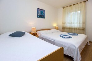 Apartment (A1) | 3 bedrooms, iron/ironing board, free WiFi, bed sheets - Apartments Marlen (Mali Losinj)