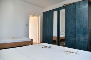 Apartment (A2)