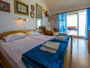 4 bedrooms, free WiFi