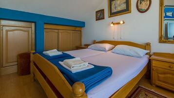 4 camere, Wi-Fi gratuito