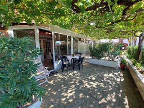 Terrace/patio - Apartments and Room Boris (Baska)