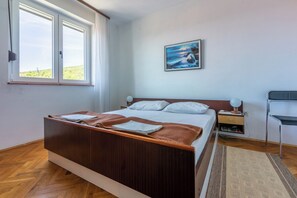 Apartment (A7) | 4 Schlafzimmer, kostenloses WLAN