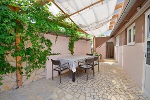 Stúdió (A2) | Terasz/udvar