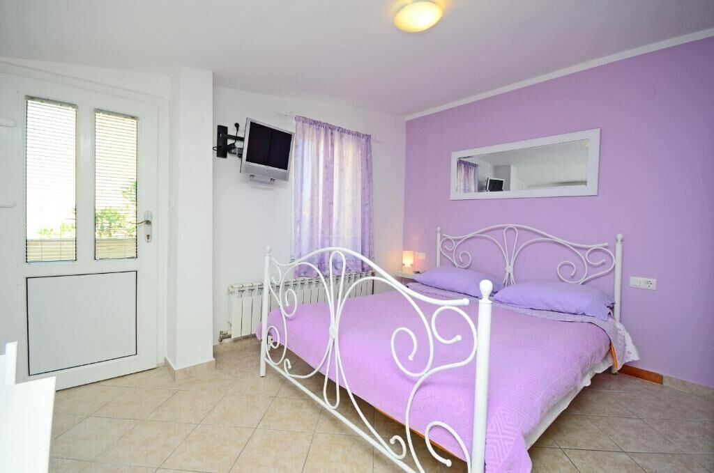 Studio (A1) | 3 bedrooms, free WiFi, bed sheets