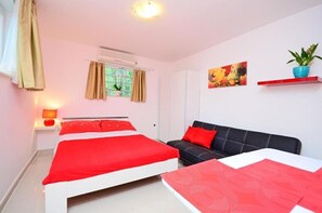 3 bedrooms, free WiFi, bed sheets - Apartments Ivan Marina (Krk)