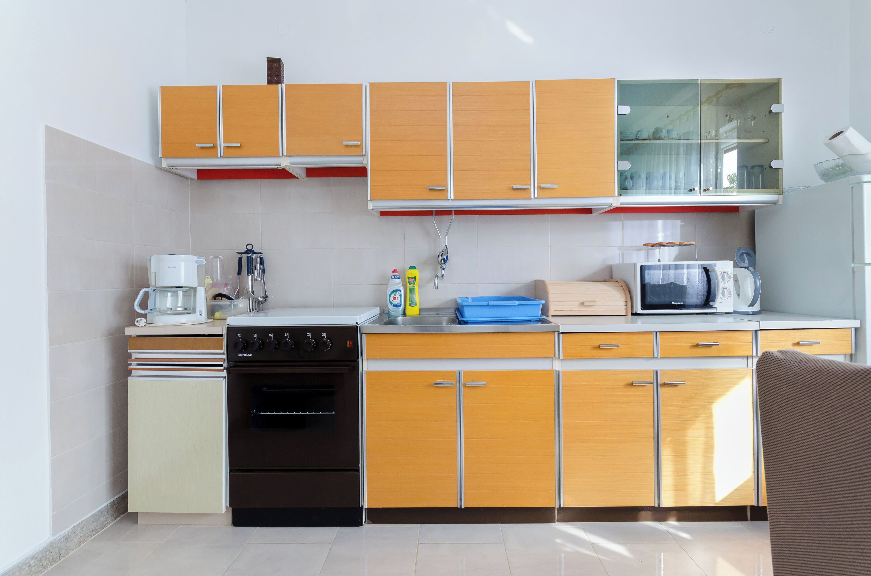 Apartment (A1) | Private kitchen | Fridge, microwave, oven, stovetop