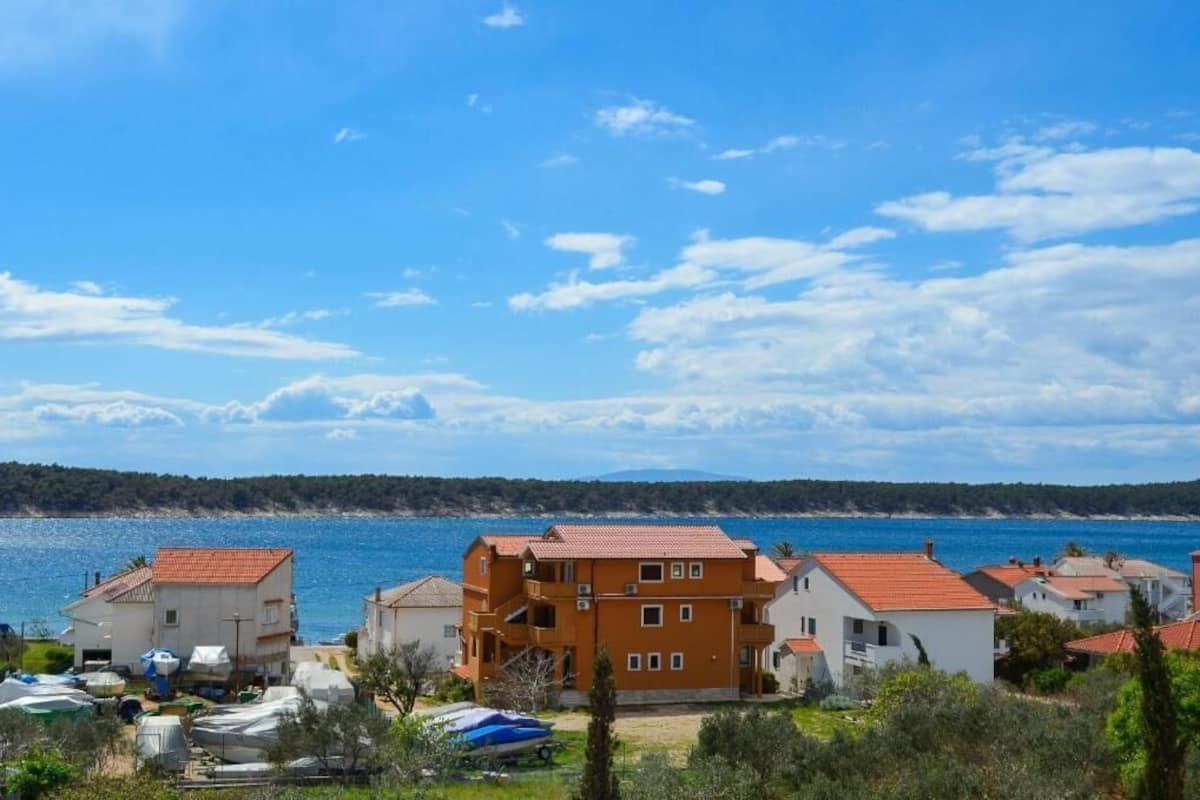 Leilighet (A7) | Utsikt mot vann