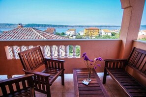 Apartment (A7) | Balkoni