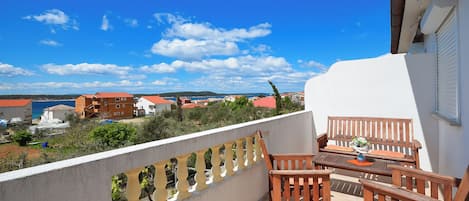 Apartment (A2) | Terrace/patio