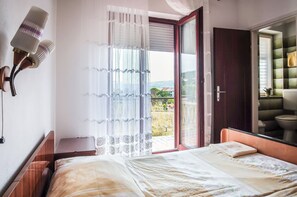 Apartment (A2)