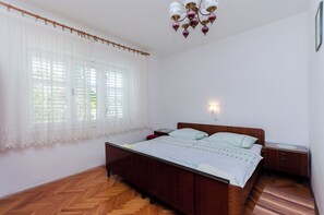 Apartment (A1)
