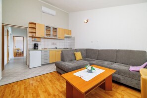 Apartment (A1) | Living room - Apartments Krunoslav (Punat)