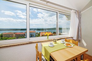 Căn hộ (A1) | Khu ăn uống