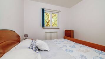 Apartment (A3) | 4 Schlafzimmer, kostenloses WLAN, Bettwäsche