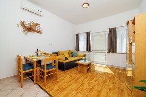 Apartment (A3) | Living room - Apartments Krunoslav (Punat)