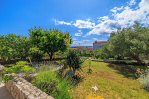 Apartment (A3) | Innenhof