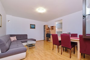 Apartment (A3) | Living room