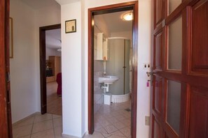 Bathroom - Apartments Nusret (Mali Losinj)
