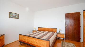 Apartment (A4) | 4 bedrooms, free WiFi