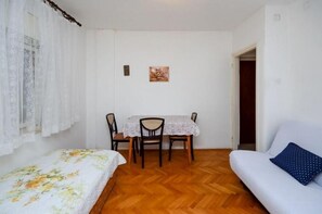 Apartment (A3) | Living room