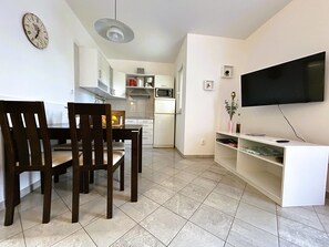Apartment (A1) | Dining - Apartments Vesna (Malinska-Dubasnica)