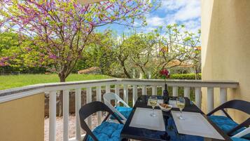 Apartment (A1) | Terrace/patio