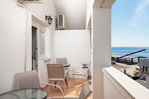 LĂ€genhet (A1) | Restaurang utomhus
