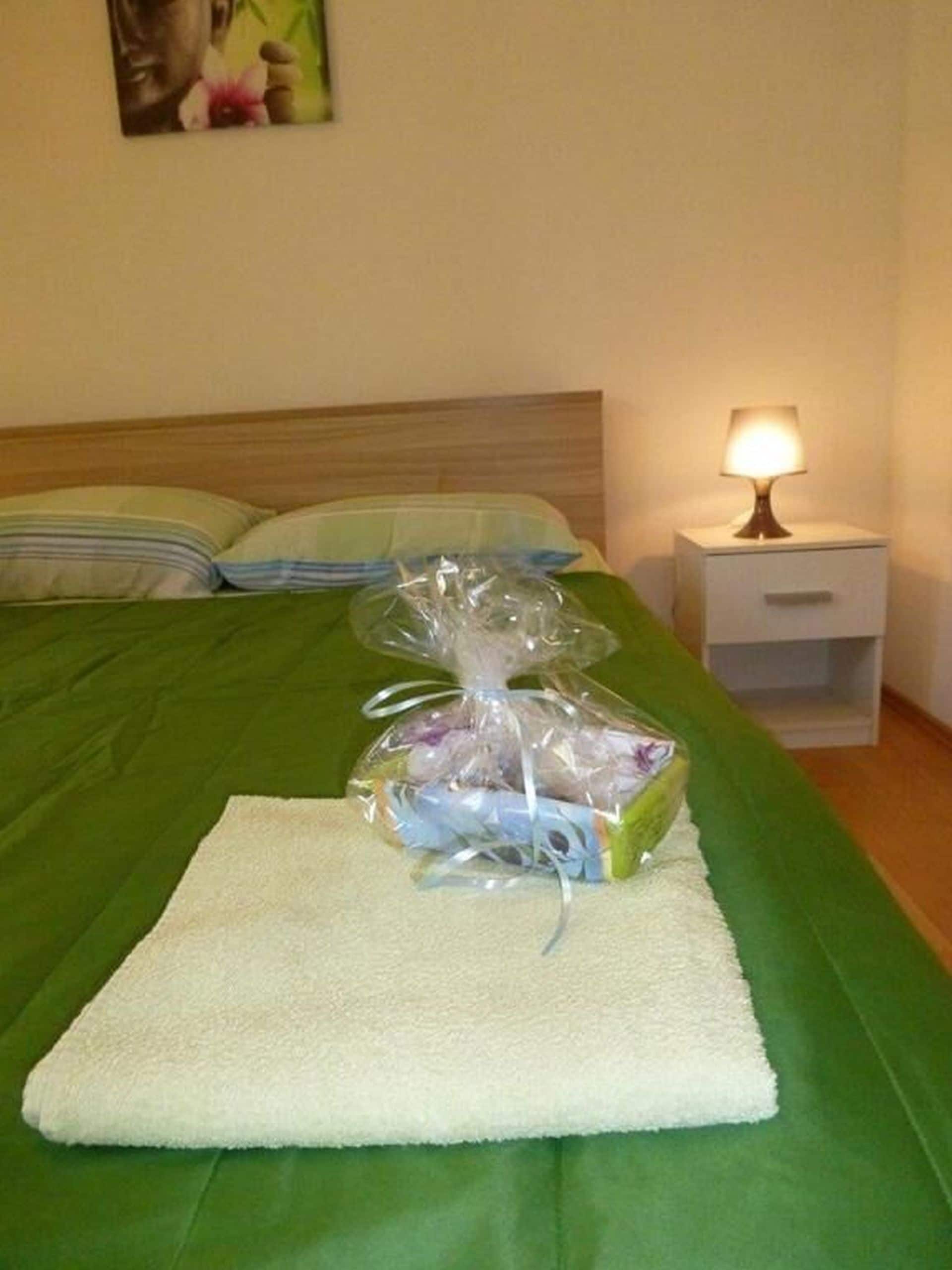 Căn hộ (A2) | 2 phòng ngủ, két bảo mật tại phòng 