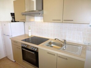 Apartment (A2) | Private kitchen | Fridge, oven, stovetop, espresso maker