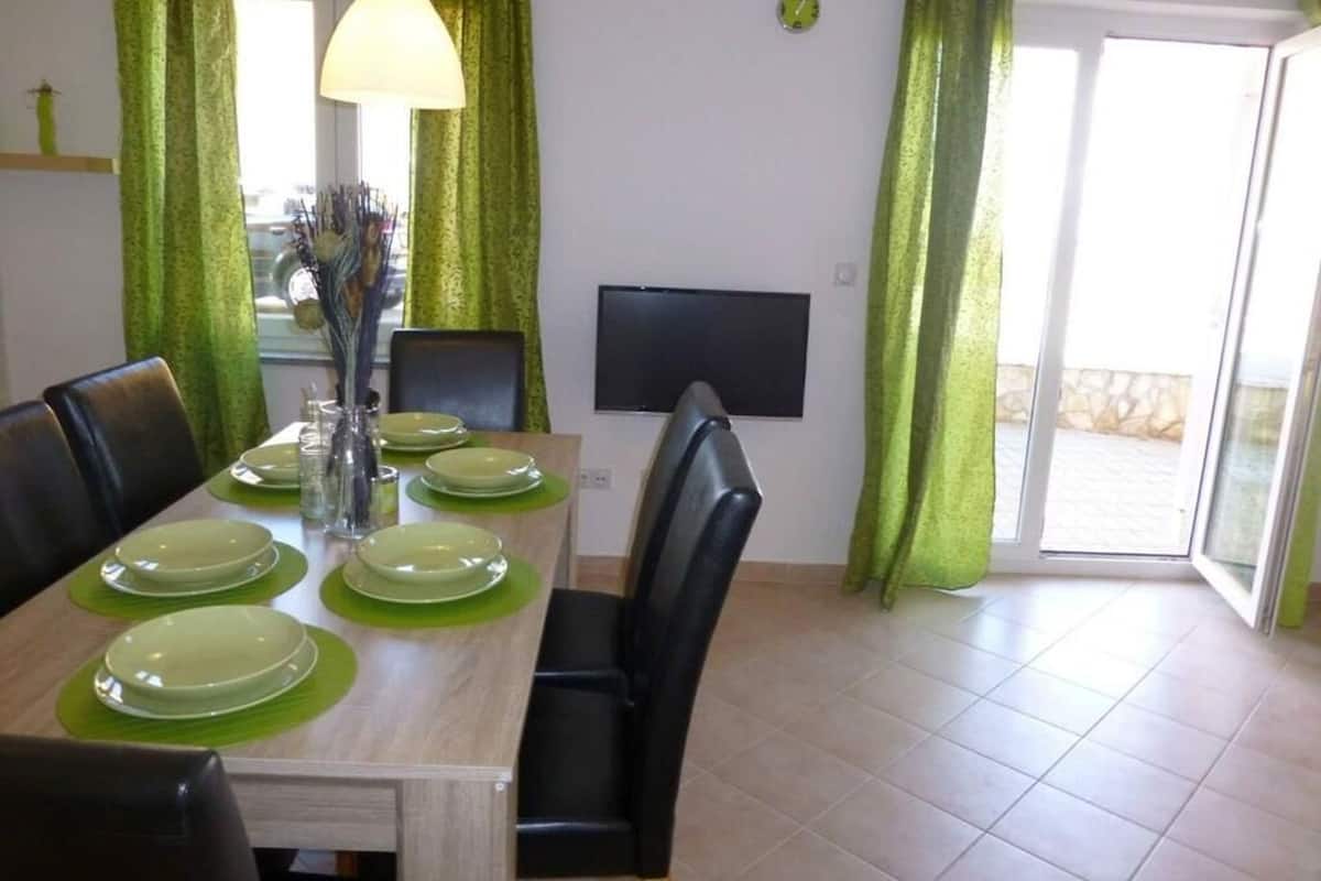 Apartment (A2) | Speisen