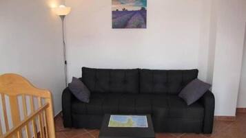 Apartment (A1) | Wohnzimmer | DVD-Player