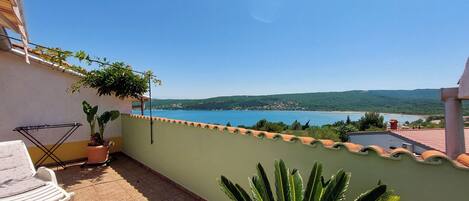 Apartment (A2) | Blick auf das Wasser